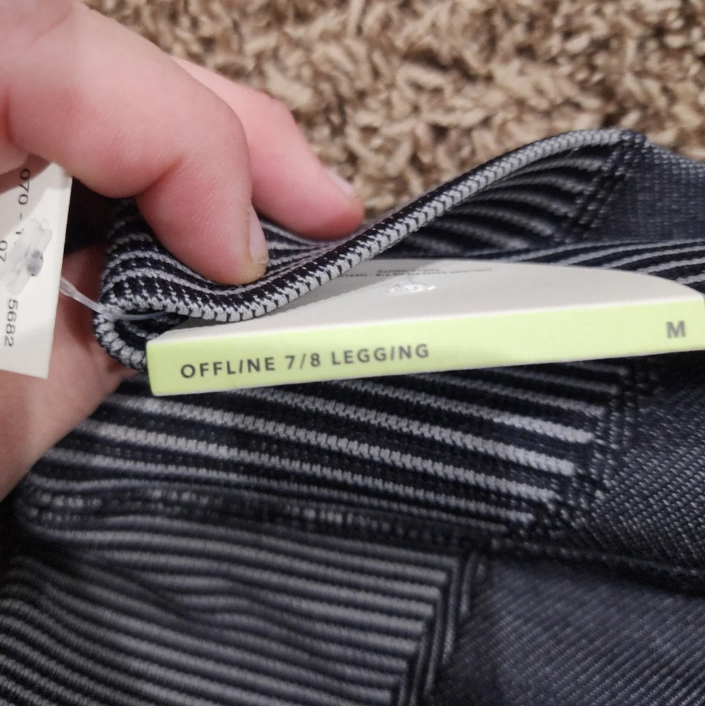 NWT OFFLINE by Aerie Leggings 7/8 Leggings Size M - Picture 4 of 5